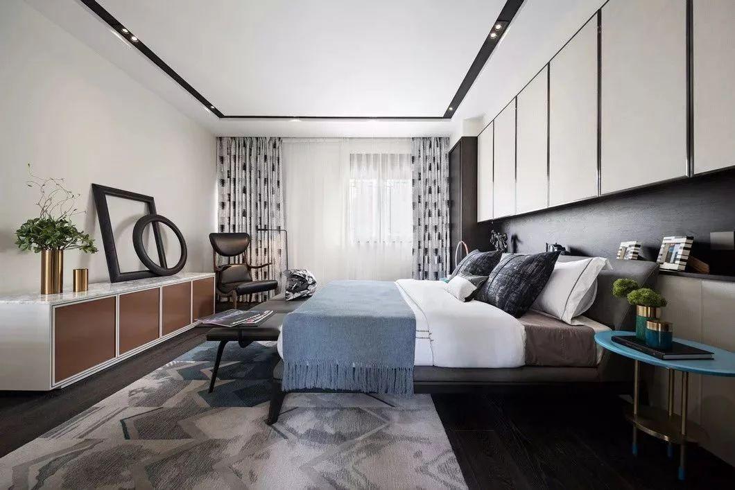 床头墙这样设计, 连床头柜都省了, 真是太实用了!