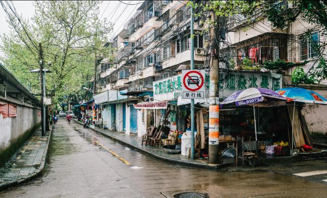 行家透露買房要遵循“遠二近三”原則，多少人因為不懂買了貶值房