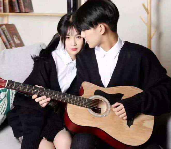 离开杨清柠后付守东怎样了？看到他的近照，网友：现实版韩商言！