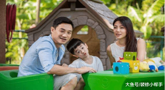 明星杨威现实的豪宅，还给孩子装了桌球模型台，大户型装修典范