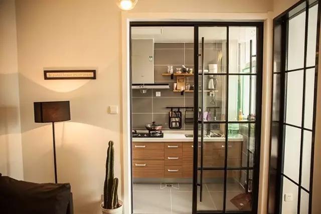 剩男为相亲买54㎡小户型，客厅缩小两倍，硬把一居室改造两室一厅！