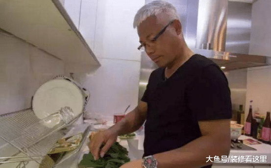 明星巫启贤千万豪宅首次曝光, 网友看了后, 纷纷表示不值这个价