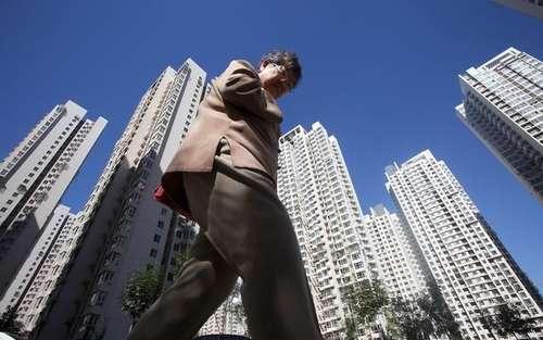 房产税出台，最“惨”的不是炒房客，这两类人进退两难！