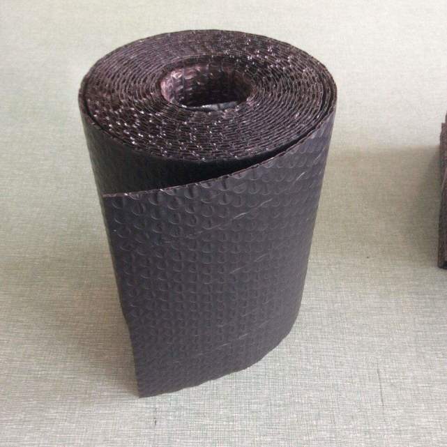 快递里的“气泡垫”放在卫生间，一年省了不少钱，真聪明