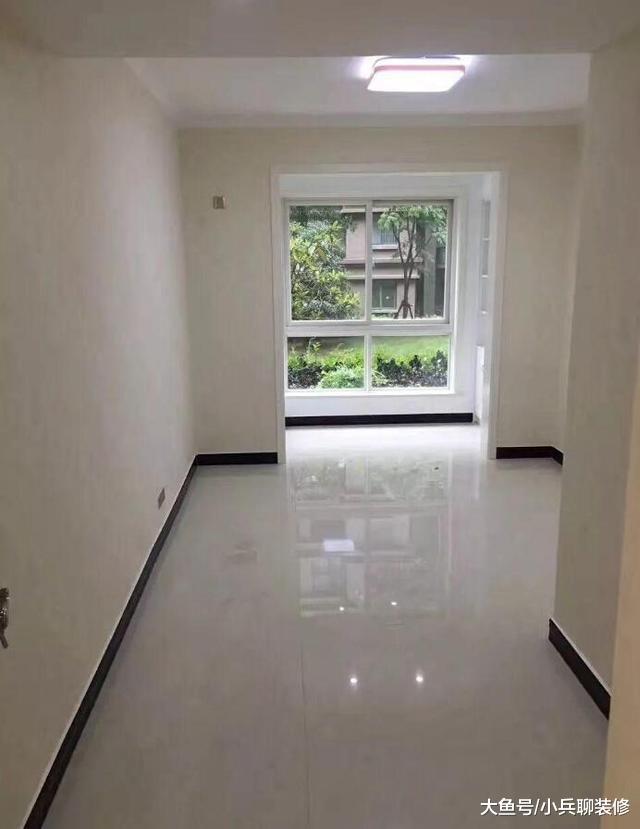 为省钱买一楼的房子，被家人骂蠢，收房那天才发现自己赚翻了！