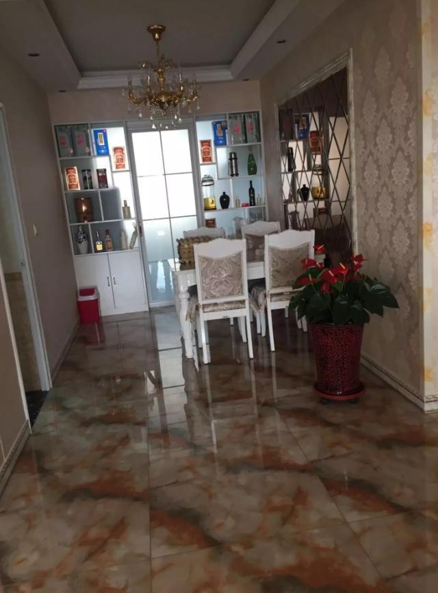 老公辛苦装修的新房，全屋太漂亮了，电视墙特别抢眼，忍不住晒晒