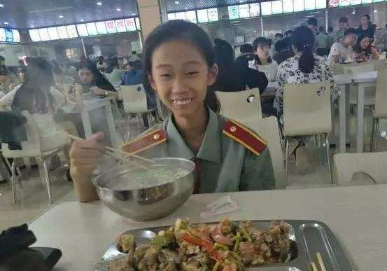 拒绝上学，父母亲手调教出“天才”，9岁就参加高考，现状怎样