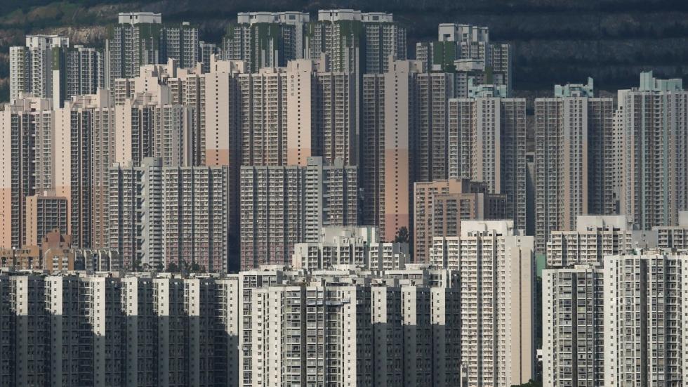 80后成購房主力軍，不吃不喝7年買一套房，專家：賣兩套房買一套