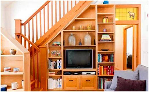 最棒的楼梯间改造，绝对不止是当做收纳间那么简单！