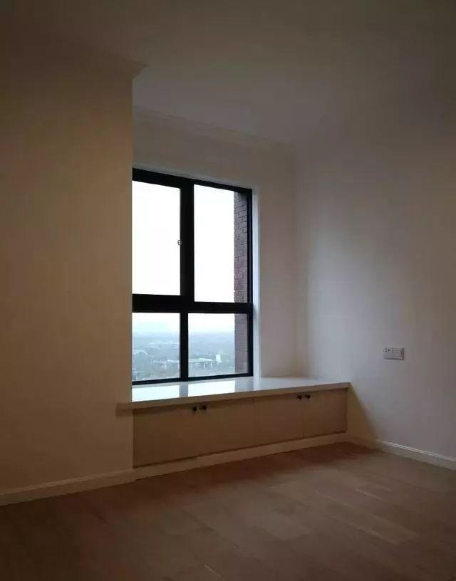 新房硬裝結束，里外打掃干凈效果實在漂亮，散味一個月十一入住！