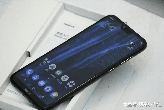 诺基亚终于出了一款有诚意的手机, 这次华为也不淡定了