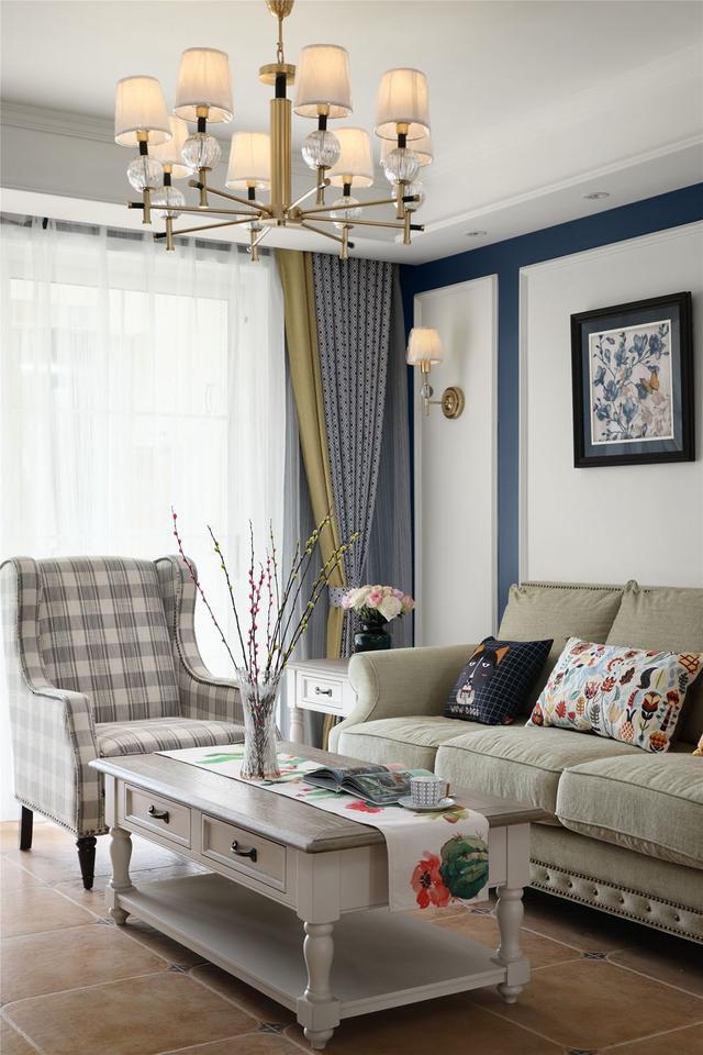 邻居家110平简美三房，独特的配色让人眼前一亮，餐边柜好美