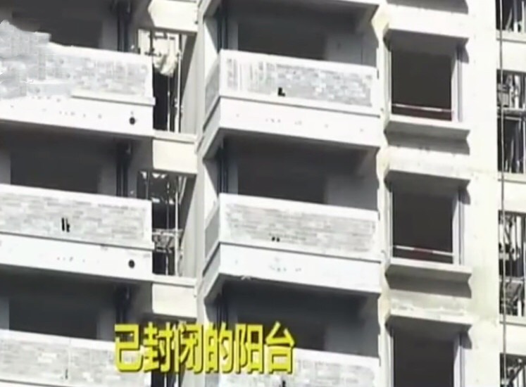 800万江景房不能坐拥江景？开发商：你可以站着看