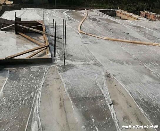 城里首付64万买一套、农村30万建一栋，感觉人生达到了巅峰啊