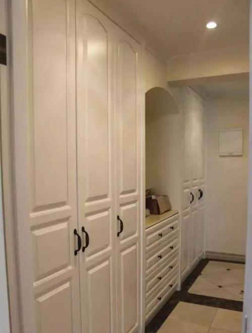 家里这“6个地方”打上柜子，面积大30平，跟“杂乱无章”说拜拜