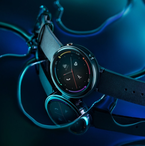 国产“Apple Watch”上架： 1299元用料豪华，可通话