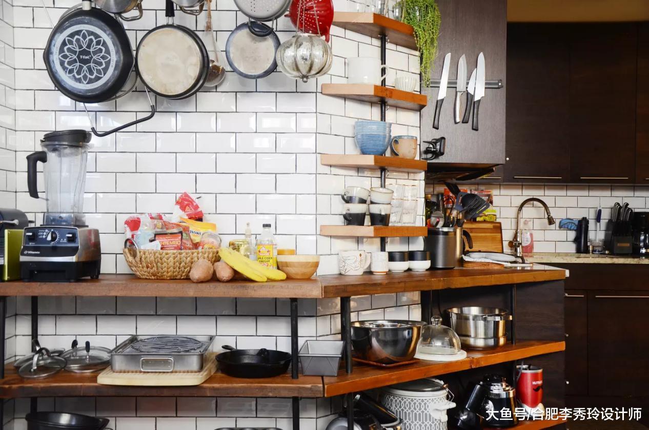 二手房翻新就是牛! 天花板挂网兜装挂板, 合肥75㎡的房子, 装的像花圃