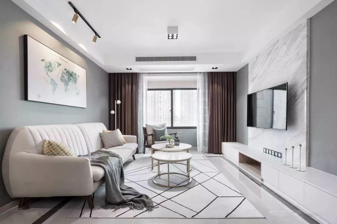 客厅铺地砖, 加圈波打线, 提升档次感!