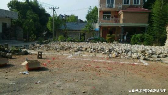 砸39万用水泥砖砌两层半小别墅, 被吐槽水泥砖遇水易粉化不太安全