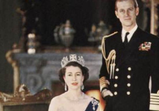 她是18国的国王，目前在位66年，熬过了12个美国总统9个法国总统