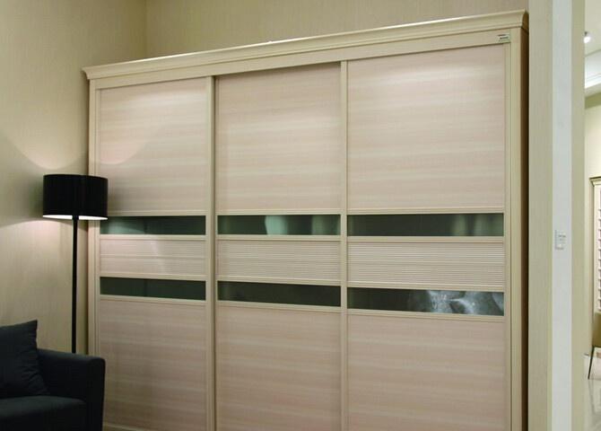 家里衣柜萬萬不要裝這種門了，問完老師傅，真后悔知道晚了！