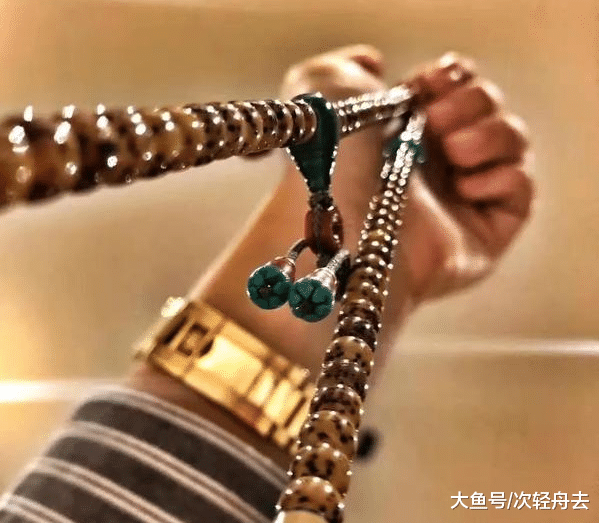 ＂传说中包浆最牛的手串，都经过这一“劫”＂
