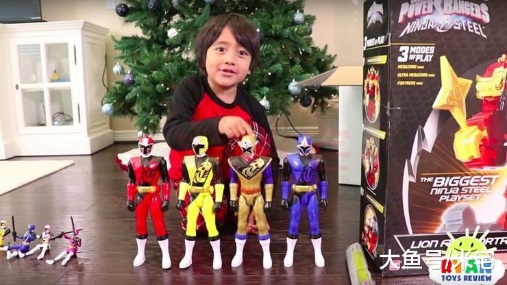 7岁小男孩靠玩玩具年入2000万美元！带你了解美国网红
