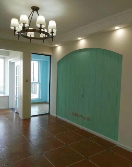 3个月硬装结束，刚打扫完卫生就很漂亮了，尤其电视墙很特别！