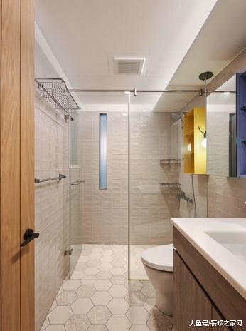 看看样板间，这才是普通人家嘛，住着肯定舒服