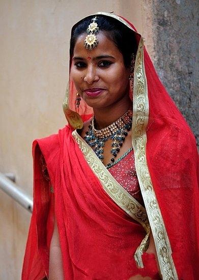这里花33元就能租到一位老婆，女人可租还可换