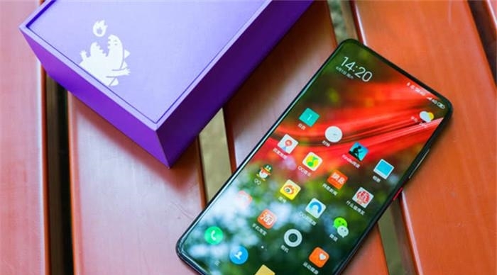 真当荣耀没脾气？麒麟980降成千元机，网友：红米跟不跟？