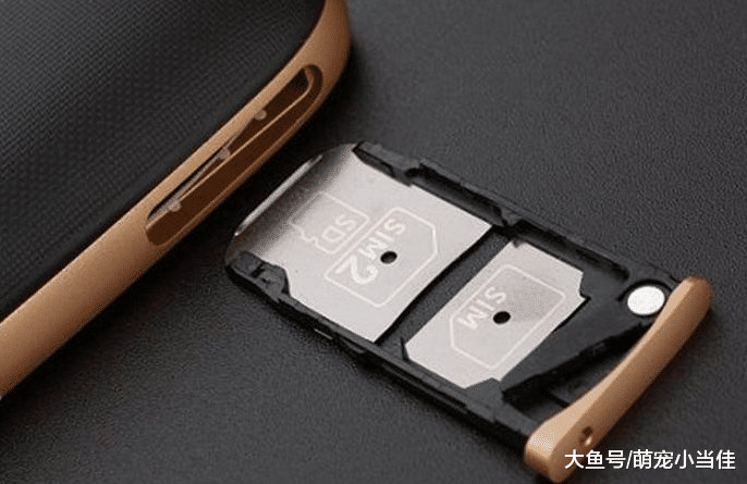 iPhone已经坚持10年了, 为何今年才发布双卡双待功能, 答案你想象不到