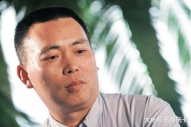 又一国产巨头崛起！超过苹果成世界第三，幕后老板被称中国巴菲特