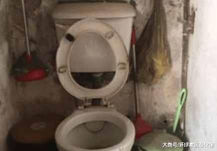 上海一家3口蜗居9㎡，30岁儿子睡小阁楼，每天踩着冰箱上床！