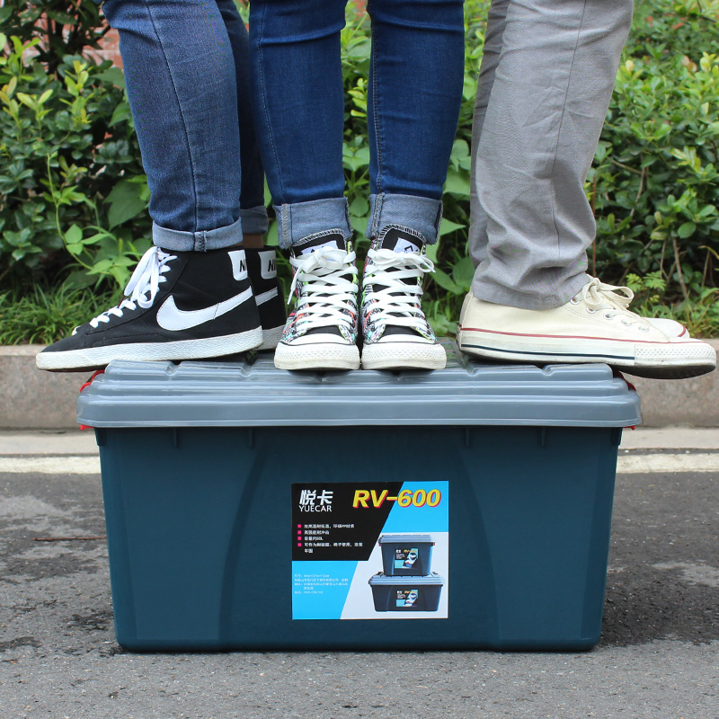 跑了高速才发现，三厢车和两厢车的区别在哪里？差距不只是后备箱