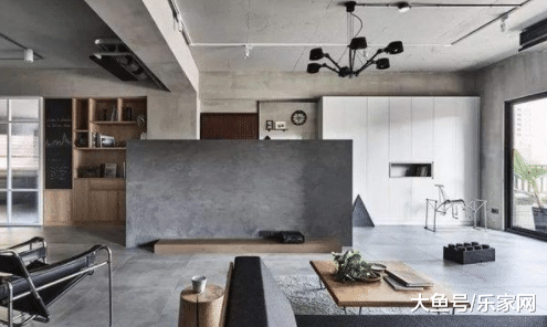 为啥很多人不装修就住毛坯房? 知道原因后, 心生很多体会!