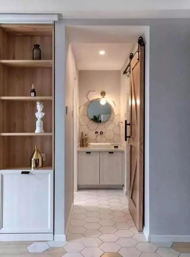 85平清新简约两居，玄关和餐厅卡座的一体化设计实在太惊艳了！