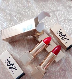 让Dior都羞愧的“贵妇级”口红，上架就被抢空，不卡唇纹显巨白