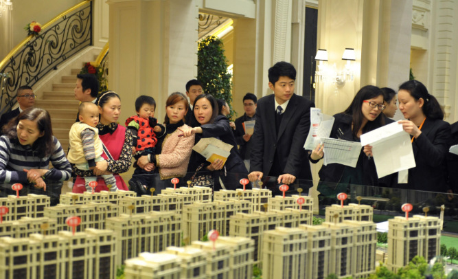 谁还在买房？房价没跌却难卖了，业主挥泪降价100余万才成交