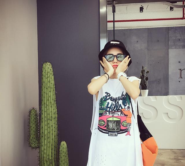 夏季那么热，穿这些宽松的T恤刚刚好