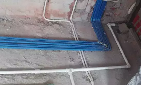 为啥国内的电线都需要穿管, 而国外的不需要?