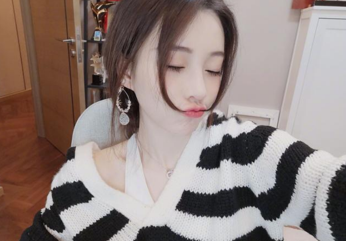 冯提莫COS绝地求生，“女神胳肢窝”才是亮点，天生小仙女！