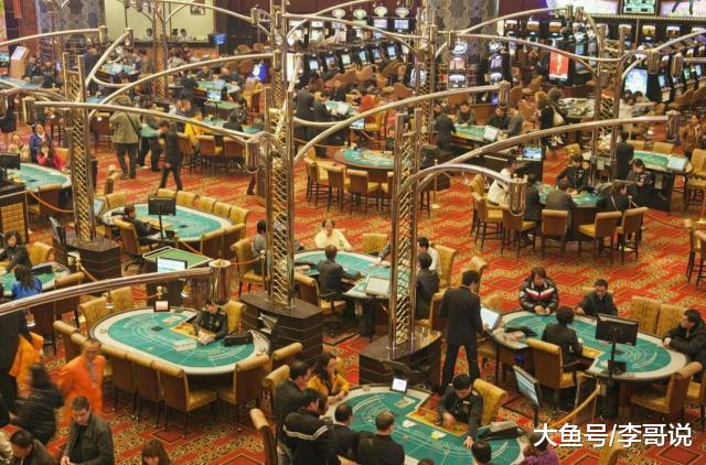 舞女嫁豪门被嘲“通臂猿猴”，今身家超百亿，一口气买9套豪宅