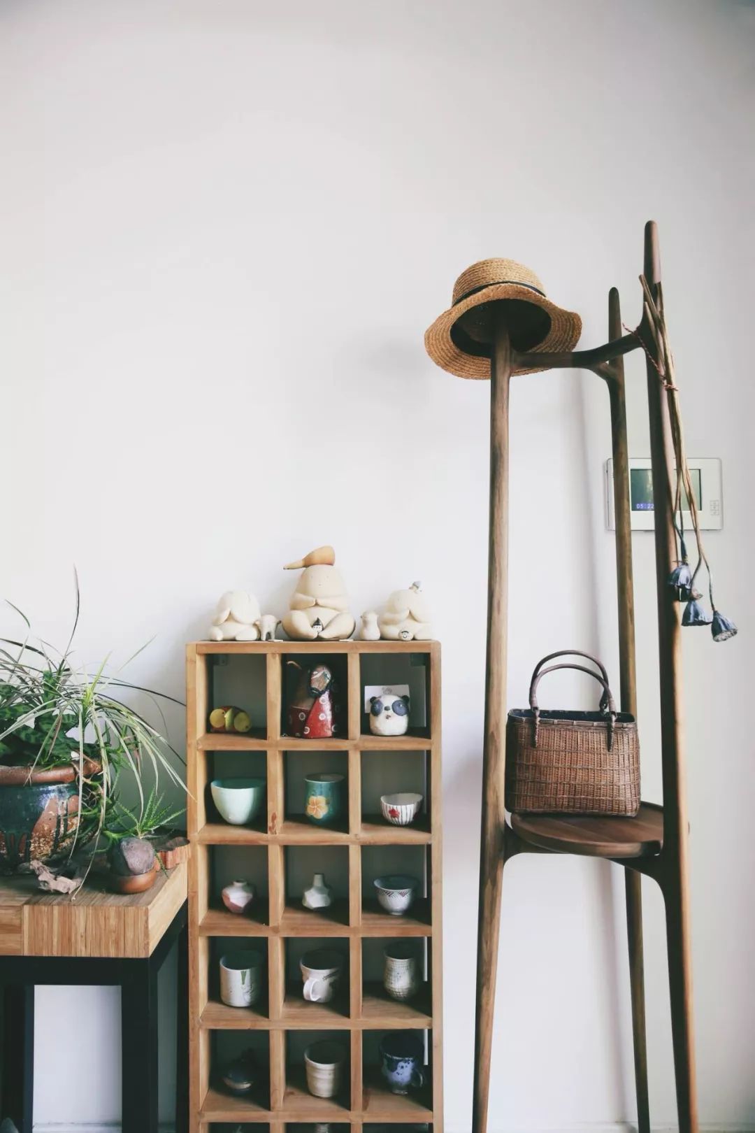 懂得摆衣帽架的人，气质一般都比较优雅！