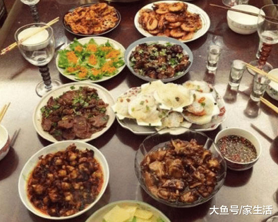 林更新晒出自己家装修：厨房空间也太大， 一次能容三四个人做饭