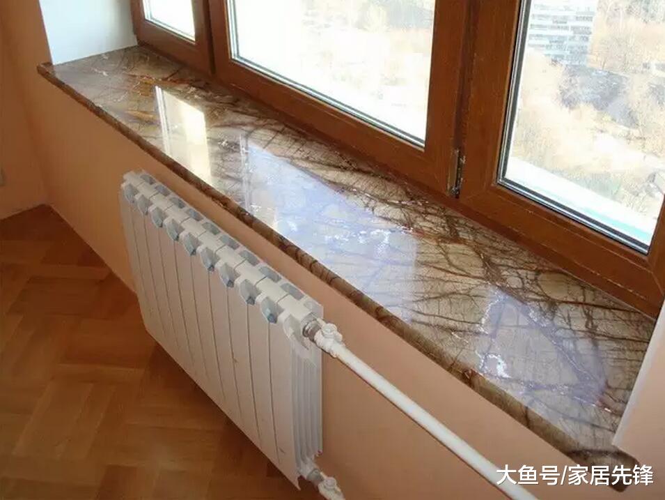 飘窗万万别铺大理石了，越来越多人流行这样设计，既美观又舒适