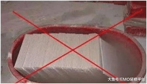 如果看見裝修工人這樣泡瓷磚, 一分錢不要給他
