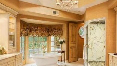 晒晒刘诗诗现实的家，住着独栋的大楼房，房子霸气又气派