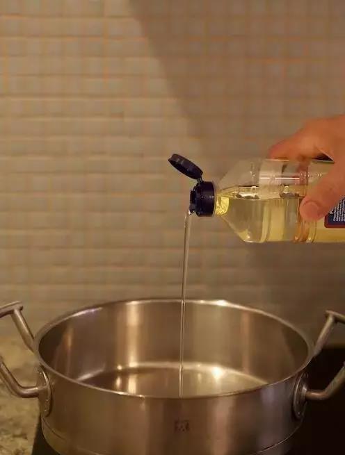 值得学的东北名菜小鸡炖蘑菇