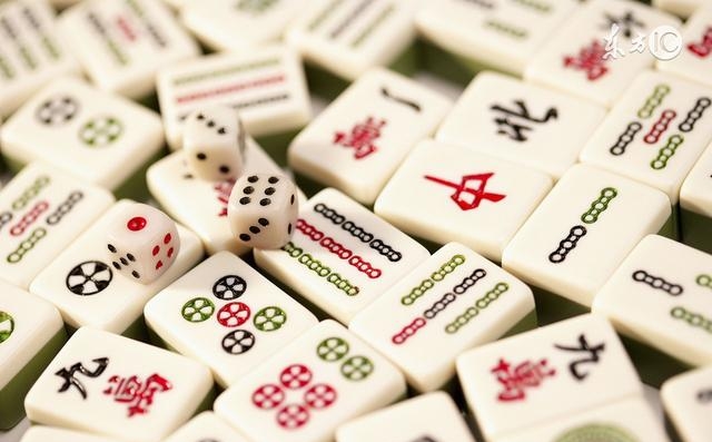 北京老奶奶酒后意外透露，打麻将想不输，手上留一“招”，稳赢